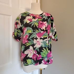 Vintage silk floral print top short sleeve boxy tee size medium hibiscus